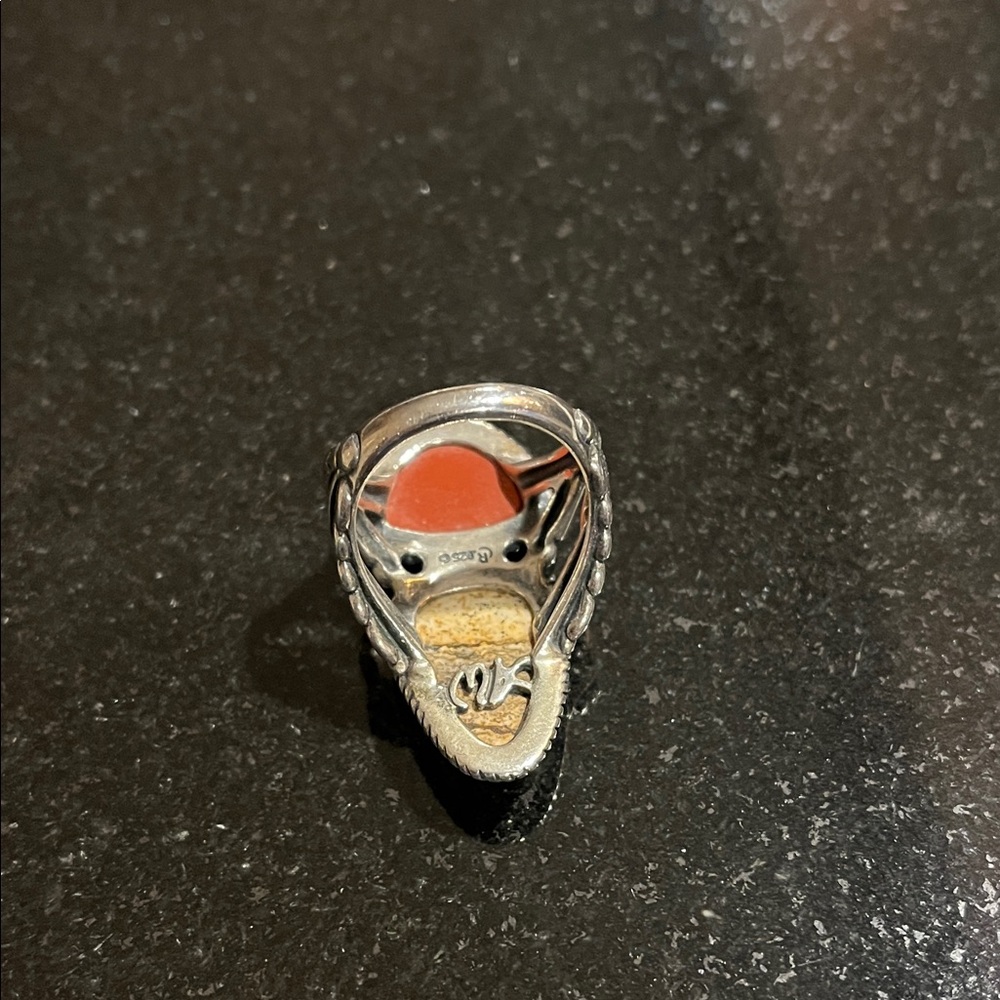 Elegant Silver and Cornelian rust Stone Ring - Picture 3 of 8